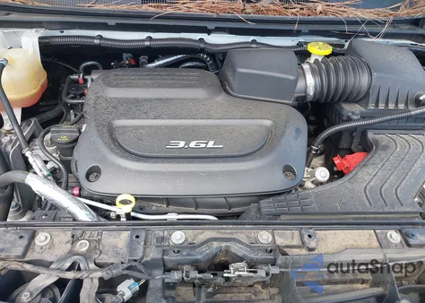 2018 Chrysler Pacifica Limited from USA, damaged, VIN 2C4RC1GG8JR116335